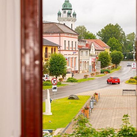 2- posteľová izba s kúpeľňou EMKA v PENZION TRSTENÁ Exterior foto